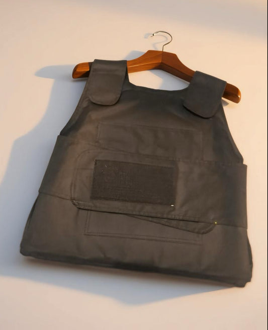 Protective Workwear Vest – Multi-Pocket Utility Design